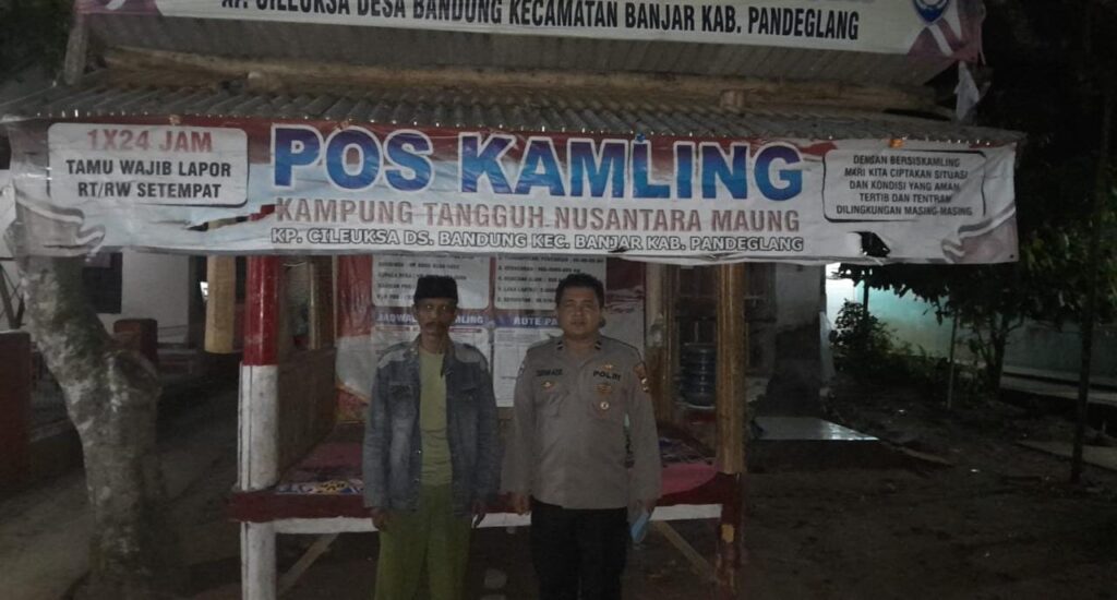 Sambang Pos kamling, Polsek Banjar Sampaikan Pesan Kamtibmas 10 WhatsApp Image 2023 08 27 at 09.34.04