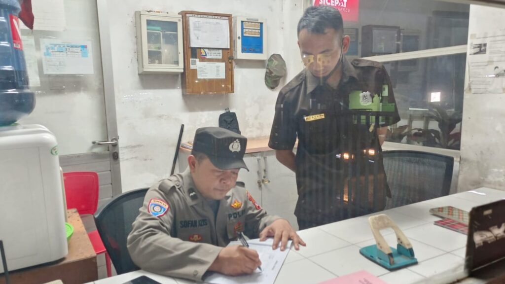 Berikan Edukasi Kamtibmas Polsek Banjar Sambangi Satpam PT PSU 1 WhatsApp Image 2023 08 27 at 09.40.47