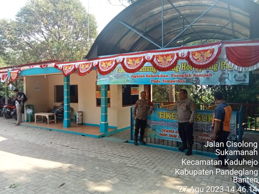 Polsek Banjar Gelar Patroli dan Pengamanan Wisata Air Panas Cisolong 8 WhatsApp Image 2023 08 27 at 16.56.42