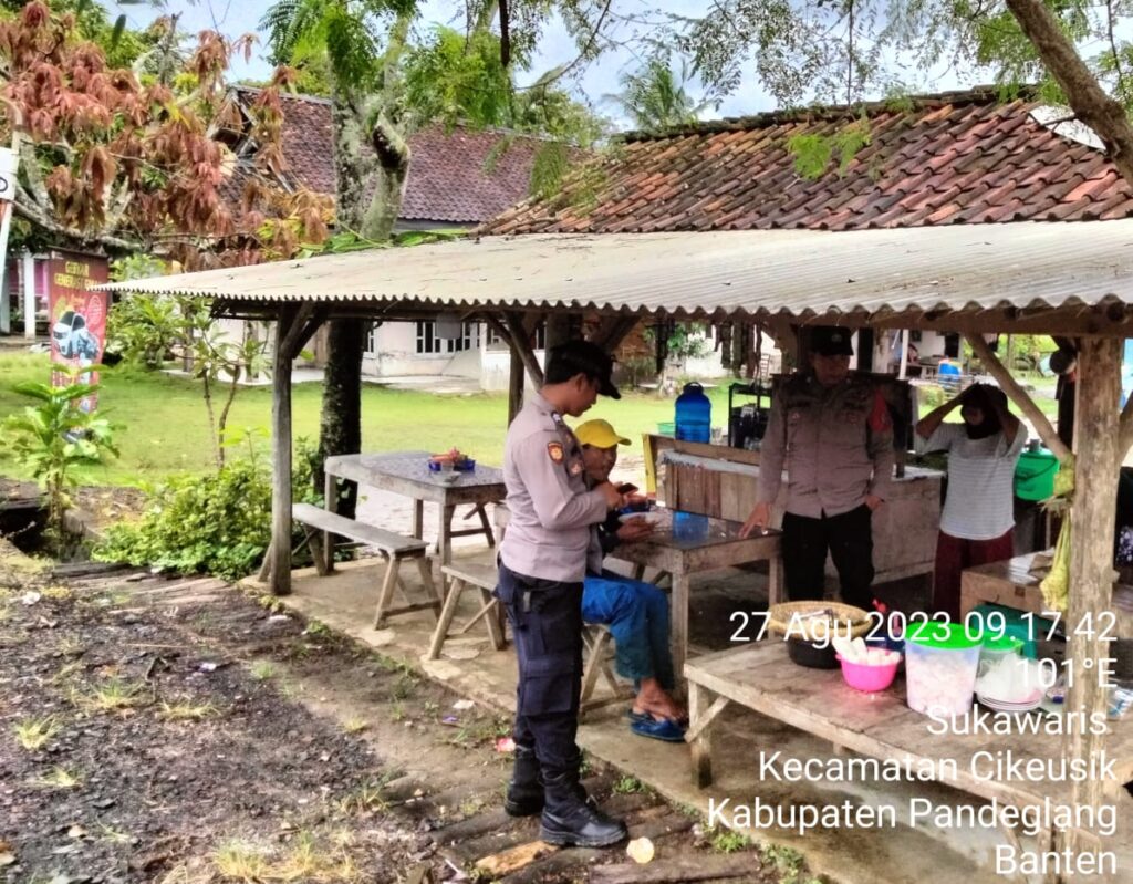 Patroli KRYD di Wilayah Polsek Cikeusik sebagai Langkah Cegah Pencurian 4 WhatsApp Image 2023 08 27 at 21.55.41