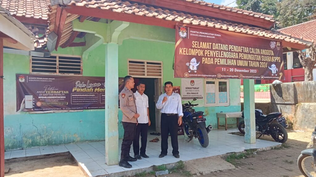 Bhabinkamtibmas Polsek Saketi Sambang PPS, Imbau Jaga Kamtibmas Jelang Pemilu 2024 9 WhatsApp Image 2023 12 23 at 11.01.38
