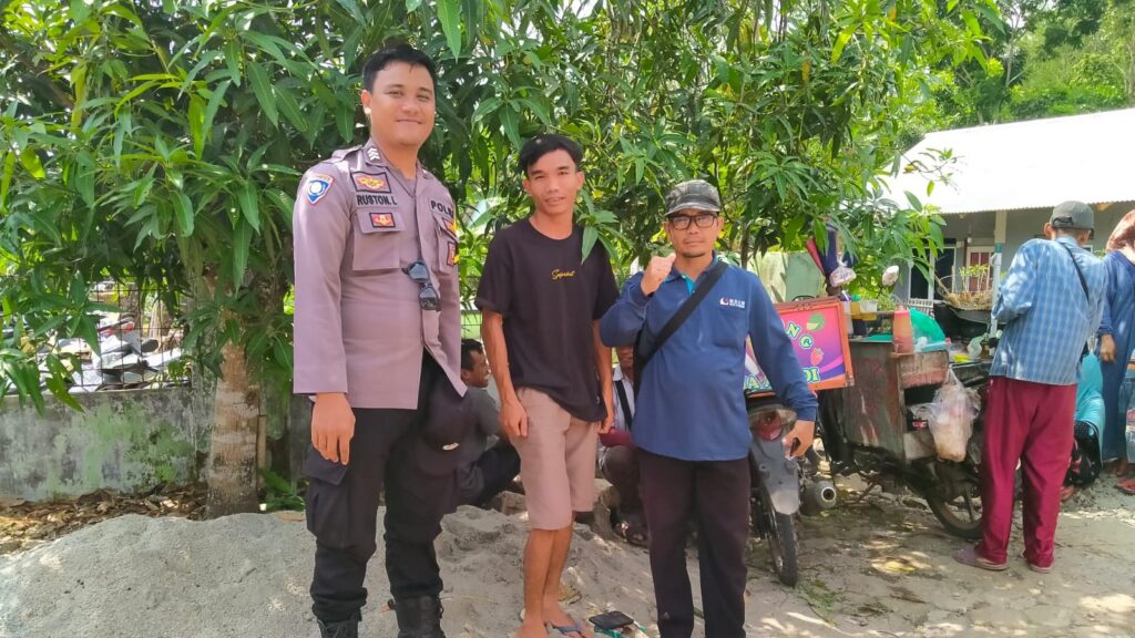 Bhabinkamtibmas Polsek Angsana, Tingkatkan Komunikasi dengan Warga Desa Padaherang untuk Keamanan Bersama 7 WhatsApp Image 2023 12 30 at 05.34.31