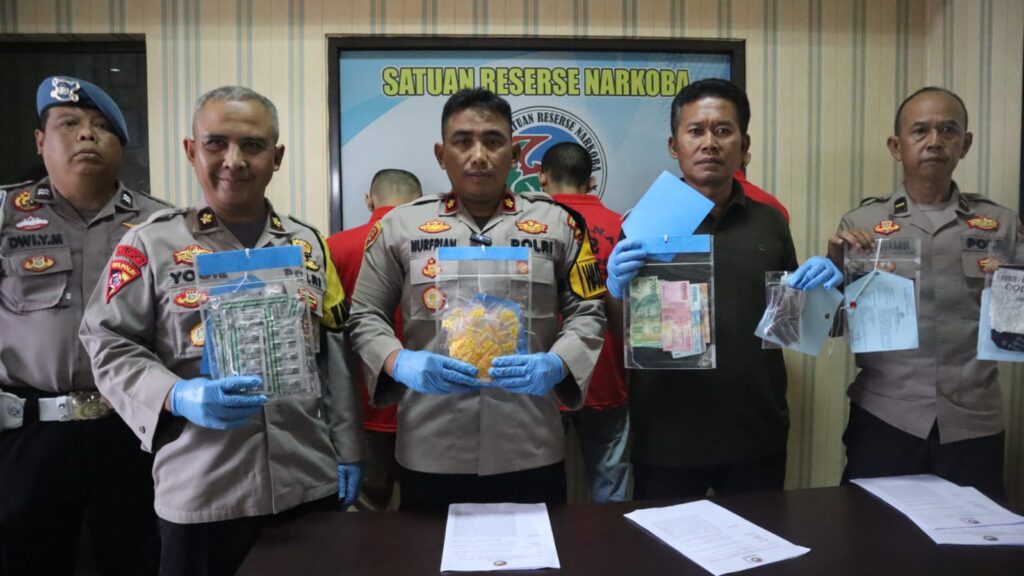 Polres Pandeglang Berhasil Ungkap Kasus Peredaran Narkoba Jenis Ganja 4 WhatsApp Image 2024 05 22 at 14.22.46