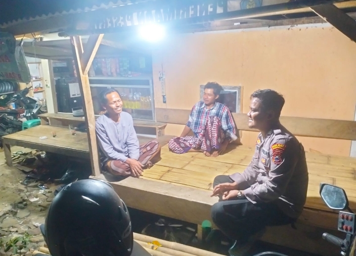 Sambangi Masyarakat Desa Padaherang, Bhabinkamtibmas Polsek Angsana Polres Pandeglang Brigadir Ruston Sisipkan Pesan Kamtibmas 4 WhatsApp Image 2024 05 26 at 21.15.49