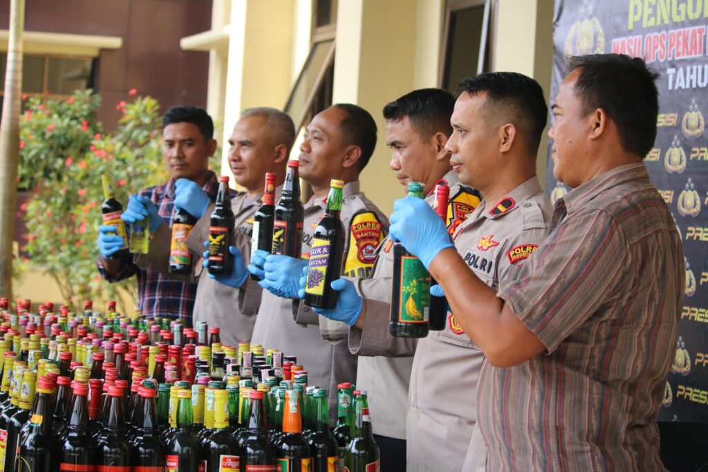 Polres Pandeglang Ikuti Konferensi Pers Virtual Hasil Operasi Pekat Dengan Polda Banten 1 WhatsApp Image 2024 05 30 at 12.14.49