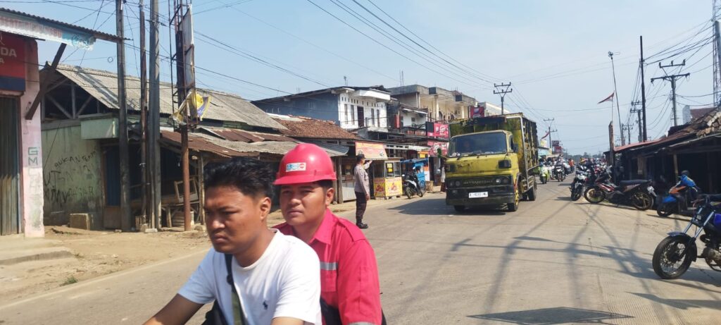 Polsek Bojong Polres Pandeglang Berikan Pelayanan Strong Point Pagi bagi Masyarakat 4 WhatsApp Image 2024 06 03 at 12.31.10