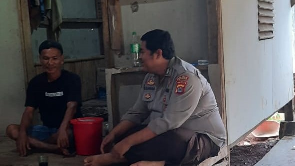 Bhabinkamtibmas Polsek Bojong Berikan Edukasi Bijak Bermedia Sosial kepada Warga Binaan 3 WhatsApp Image 2024 06 03 at 12.52.25