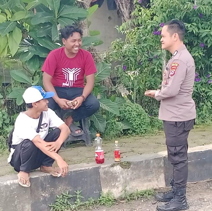 Kanit Samapta Polsek Carita Berikan Pesan Kamtibmas kepada Masyarakat 10 WhatsApp Image 2024 06 04 at 21.41.53