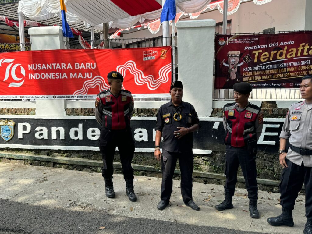 Sat Samapta Polres Pandeglang Gelar Kegiatan Preventif di KPU Pandeglang 6 WhatsApp Image 2024 08 29 at 16.38.01