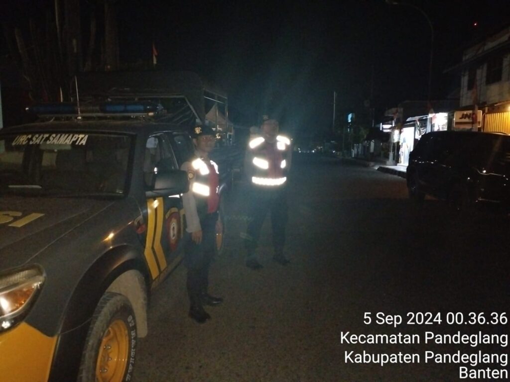 Berikan Rasa Aman, Sat Samapta Polres Pandeglang Gelar Patroli di Cafe Gedung Juang 45 3 WhatsApp Image 2024 09 05 at 05.16.10