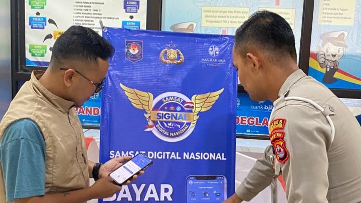 Satlantas Polres Pandeglang Gelar “Polantas Menyapa”, Wujudkan Pelayanan Prima bagi Pemohon SIM 1 WhatsApp Image 2025 10 14 at 08.19.19