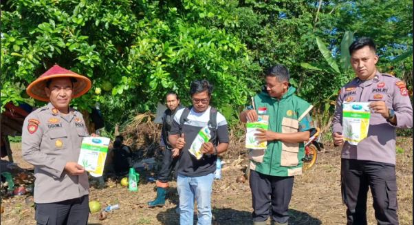 Polsek Panimbang Bersama Korluh Gelar Penanaman Jagung Dukung Ketahanan Pangan 9 fgv