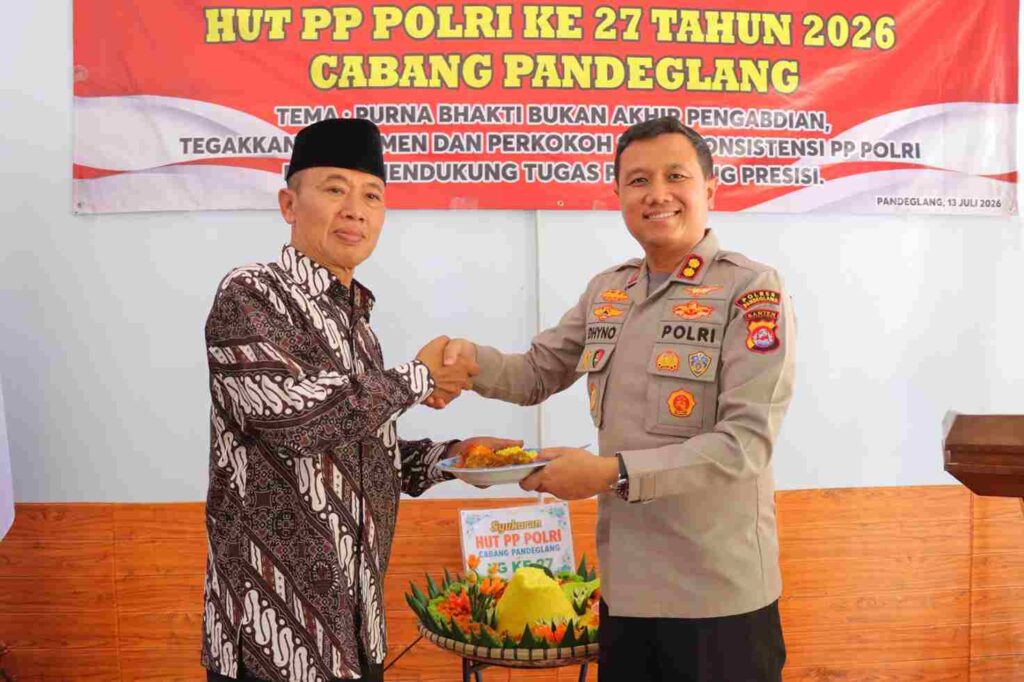 Kapolres Pandeglang Hadiri Syukuran HUT PP Polri Ke-27, Perkuat Silaturahmi dengan Para Purnawirawan 5 WhatsApp Image 2026 07 13 at 11.21.38 11zon
